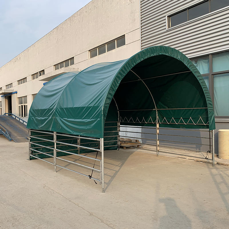 4×4m×高さ3.15m ポータブル畜舎テント（馬・牛・羊用）